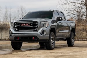 GMC Sierra 1500 Leveling Kit - Front - Rough Country - 1.75 Inch Leveling Kit | Forged Red UCA - Red - '19-'25